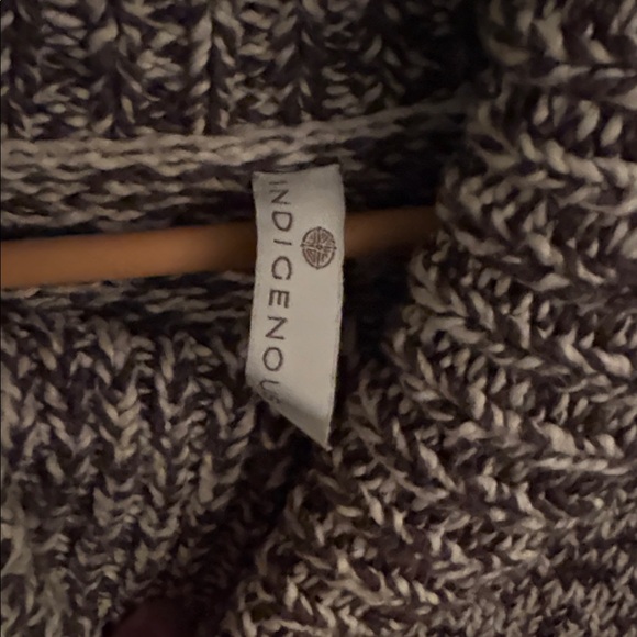 Indigenous women's Charcoal and Cream Turtleneck/Cowl Neck Sweater size M - Picture 2 of 4